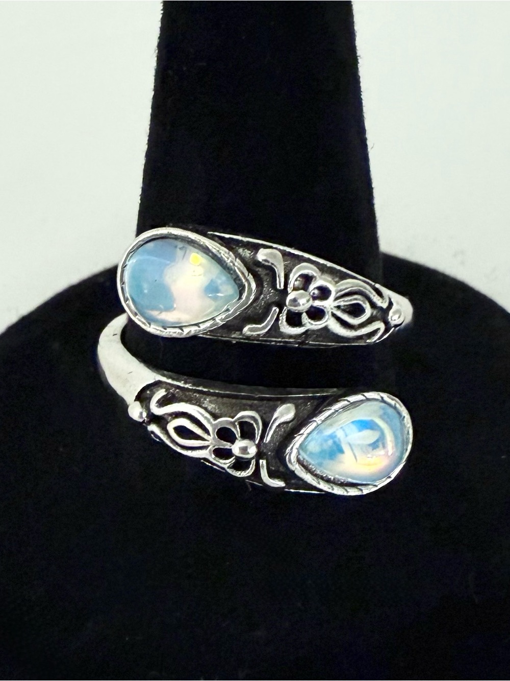 925 Sterling Silver Adjustable Wrap Ring Milky Blue Teardrop Floral Boho Size 8
